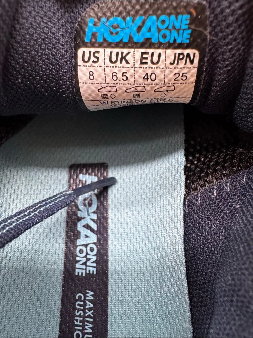 Hoka One One pre loved